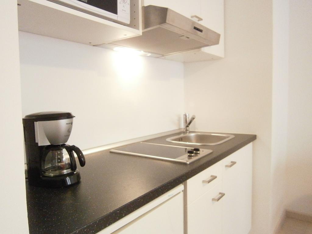 Marbel Apartments Барселона Номер фото